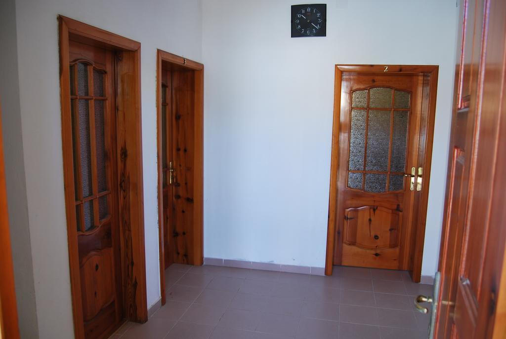 H&H Guesthouse Velipojë Eksteriør billede